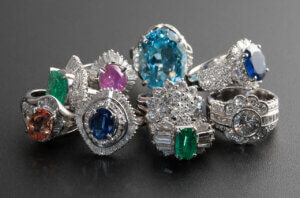 MI-Trading--What-Is-The-Best-Way-To-Sell-Used-Or-Estate-Jewelry
